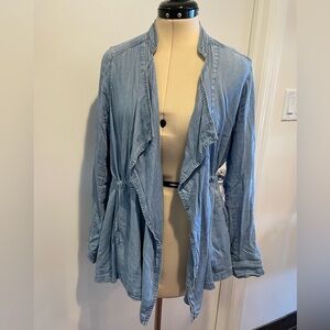 En Crème Lightweight Denim Jacket Size L